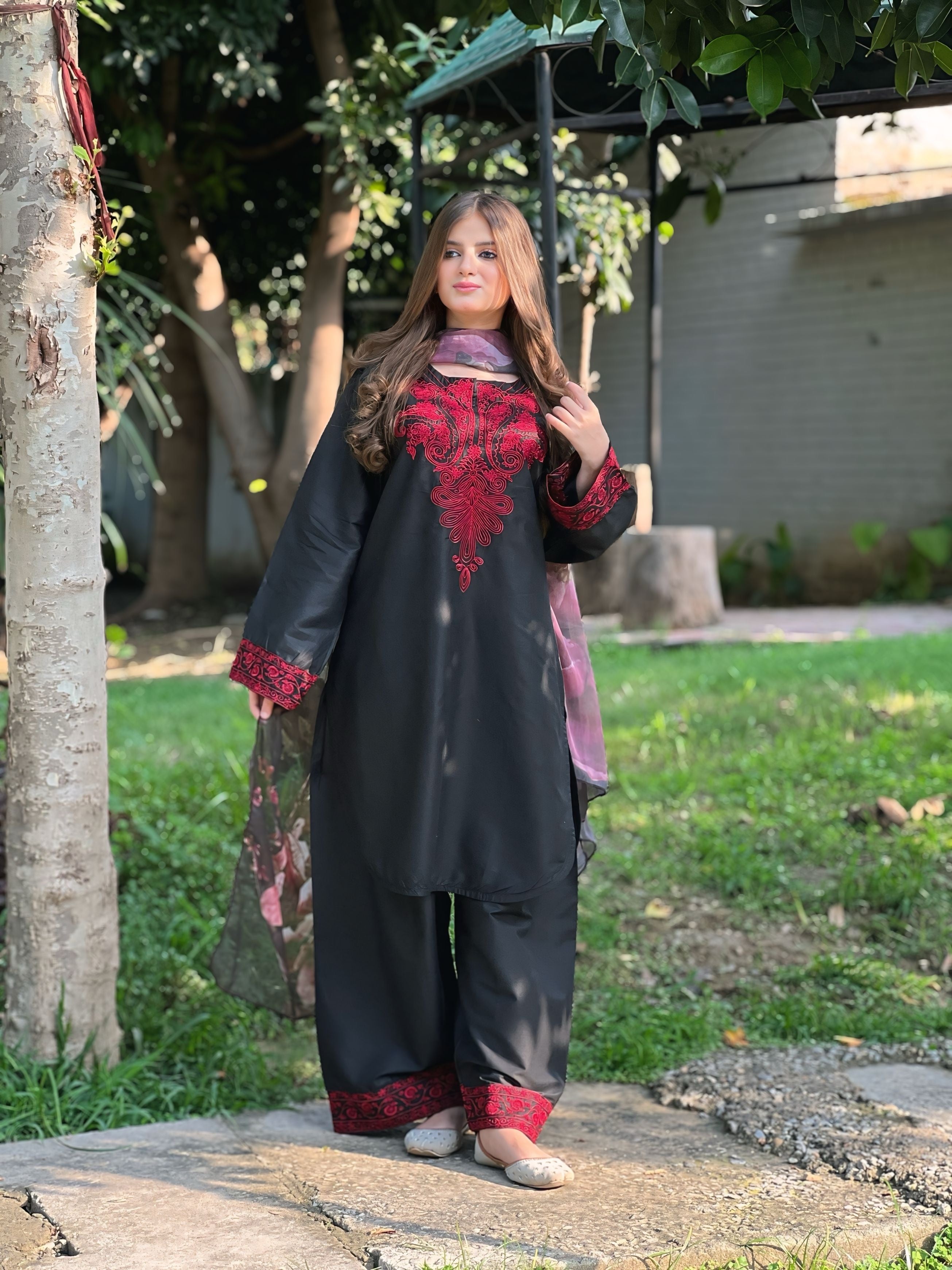 BLACK ROSE Embroidered 3 pc set