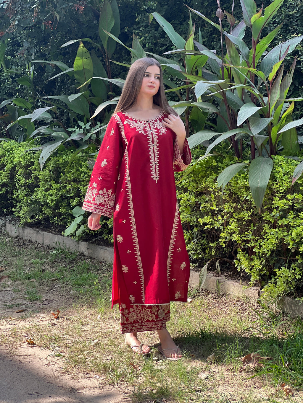 SAJNI Embroidered 2 pc Set