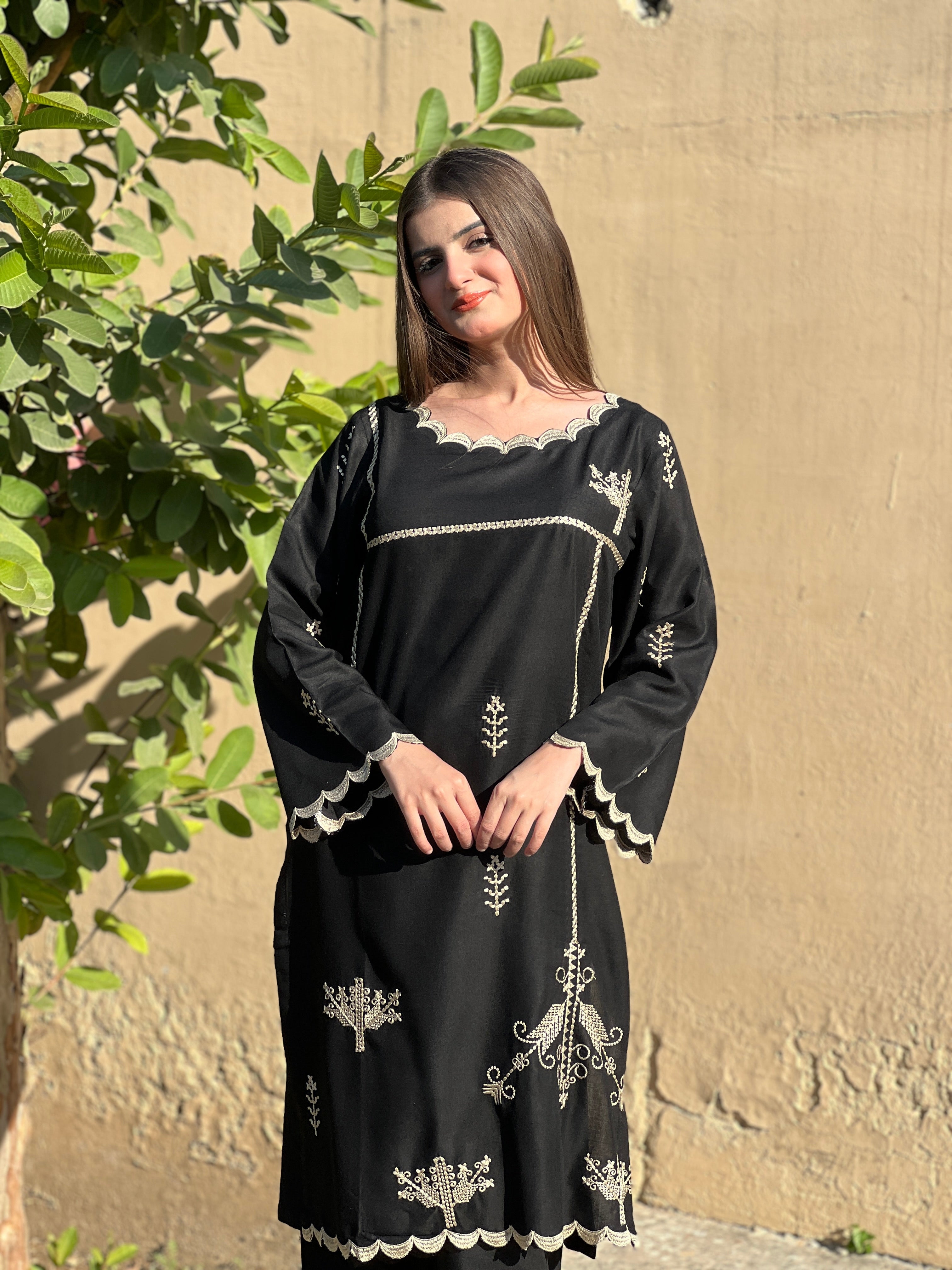 EMAAN Embroidered 2 pc